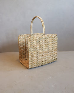 Cesto Aramado de Palha de Taboa