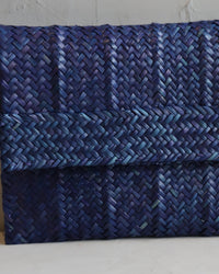 Clutch de Palha de Piaçava Azul