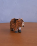 Capivara Decorativa de Madeira
