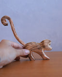 Macaco Decorativo de Madeira
