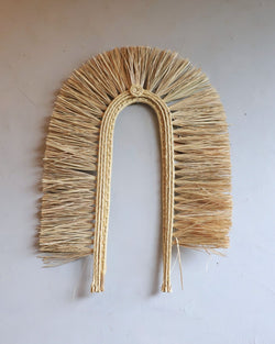 Escultura Cocar de Palha de Carnaúba Cru