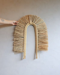 Escultura Cocar de Palha de Carnaúba Cru