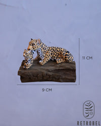 Onça e Filhote Decorativa de Madeira